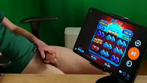 Snapshot of ivanbelick chatting on 26, 1, 2025 Alisson UKR online show from 26, 1, 2025