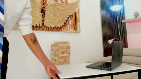 ivania_lua online show from 13, 4, 2026