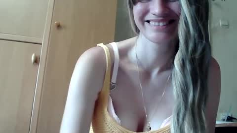 Snapshot of ivetta911 chatting on 7, 7, 2026 ivetta911 online show from 7, 7, 2026