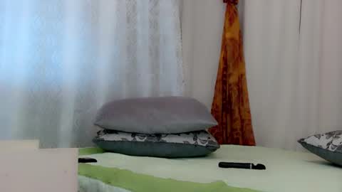 IrennaSplash online show from 3, 2, 2025