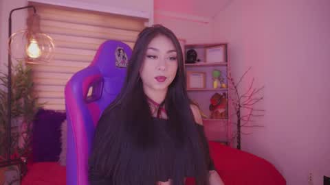 iveet  online show from 12, 11, 2025