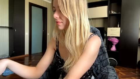 Scarlett online show from 5, 6, 2026