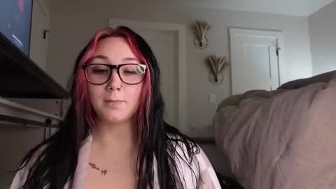 ivey jade online show from 26, 11, 2025