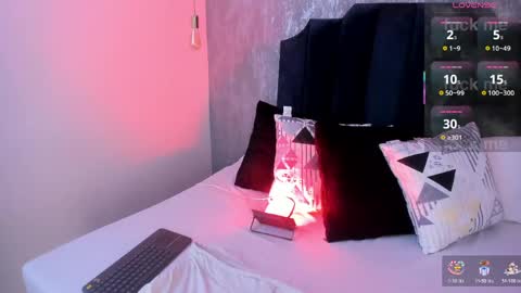 Snapshot of ivi_jones_ chatting on 19, 4, 2026 Ivi jones online show from 19, 4, 2026