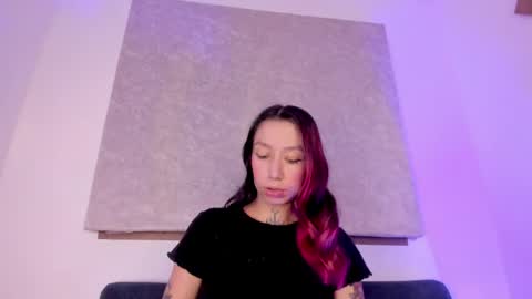 Ivonne  online show from 13, 4, 2026