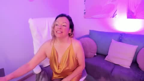 Snapshot of ivonne_4 chatting on 29, 3, 2026 Ivonne online show from 29, 3, 2026