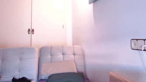 Ivonne online show from 14, 2, 2025