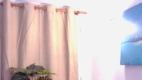 ivonneanddom online show from 20, 3, 2026