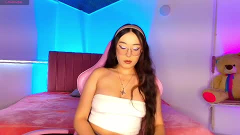       online show from 9, 6, 2026