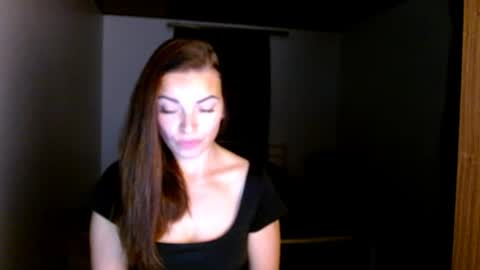 Snapshot of ivorymuse chatting on 25, 6, 2026 Lana online show from 25, 6, 2026