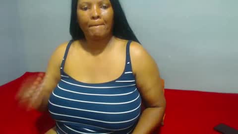 IVORYTITS48 online show from 18, 2, 2025