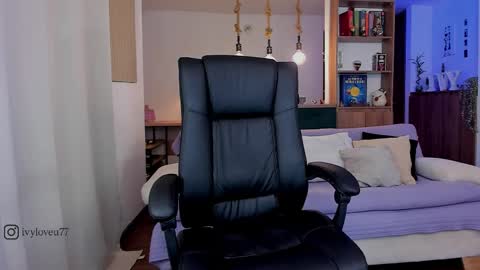 Ivy  online show from 12, 11, 2025