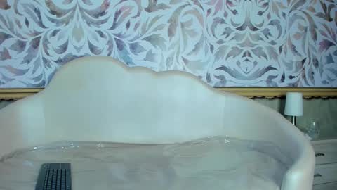 Ivy Rae online show from 8, 10, 2025