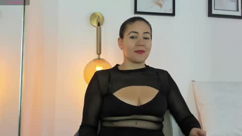 Ivy  online show from 13, 11, 2025