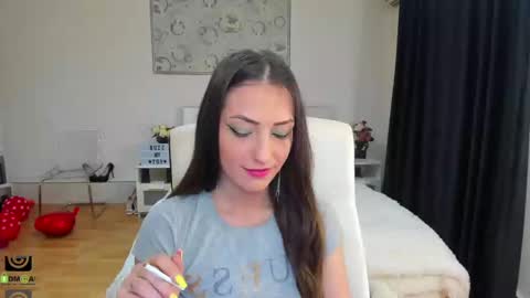 Snapshot of ivyfoxx_ chatting on 9, 3, 2025 IvyFox online show from 9, 3, 2025