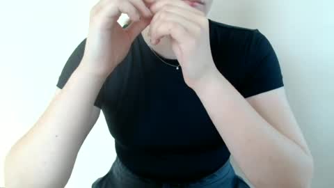 Snapshot of ivyivy77 chatting on 17, 6, 2026 ivyivy77 online show from 17, 6, 2026