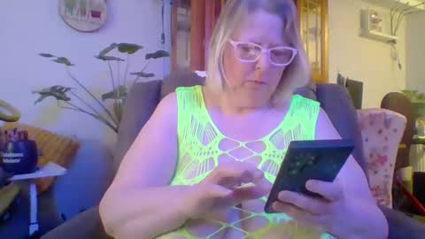 Snapshot of ivyjane3522 chatting on 19, 4, 2026 ivyjane3522 online show from 19, 4, 2026