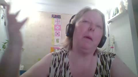 Snapshot of ivyjane3522 chatting on 21, 4, 2026 ivyjane3522 online show from 21, 4, 2026