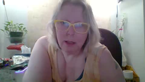 Snapshot of ivyjane3522 chatting on 11, 5, 2026 ivyjane3522 online show from 11, 5, 2026