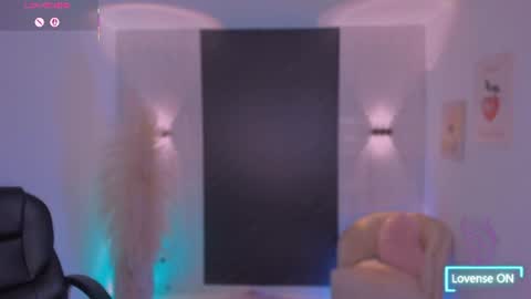 Snapshot of ivyjonesx chatting on 3, 7, 2026 Ivy online show from 3, 7, 2026
