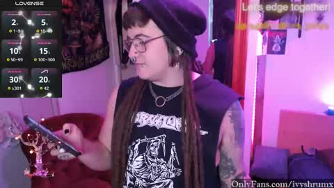 Snapshot of ivyshrumx chatting on 9, 10, 2025 Ivy ShrumX online show from 9, 10, 2025