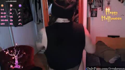 Snapshot of ivyshrumx chatting on 19, 10, 2025 Ivy ShrumX online show from 19, 10, 2025