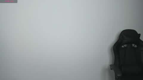 Snapshot of ivyy_scott chatting on 23, 6, 2026 Ivvy online show from 23, 6, 2026