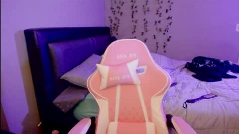Snapshot of iwantsumbody chatting on 6, 6, 2026 Ashley3 online show from 6, 6, 2026
