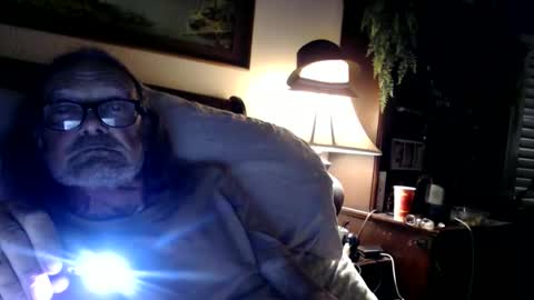 Snapshot of iwatcheral1 chatting on 15, 4, 2026 Brian online show from 15, 4, 2026