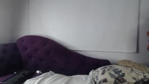 Izabella online show from 29, 9, 2025