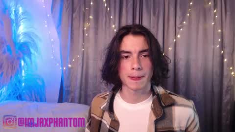 Hey im Jaxxxon check my info     online show from 8, 1, 2025