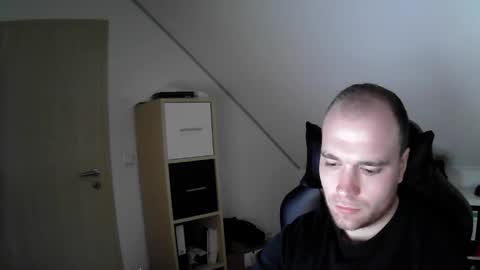 here4y online show from 13, 11, 2025