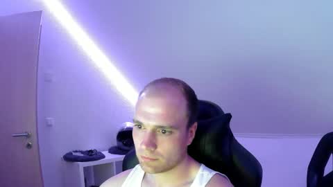 Snapshot of j_german783377 chatting on 5, 5, 2026 here4y online show from 5, 5, 2026