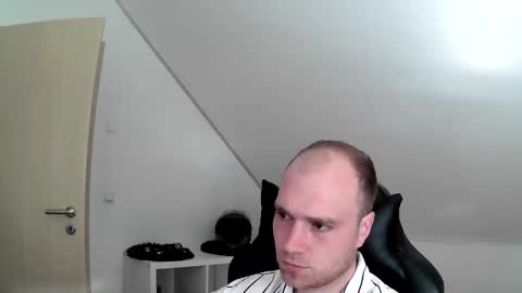 Snapshot of j_german783377 chatting on 24, 5, 2026 here4y online show from 24, 5, 2026