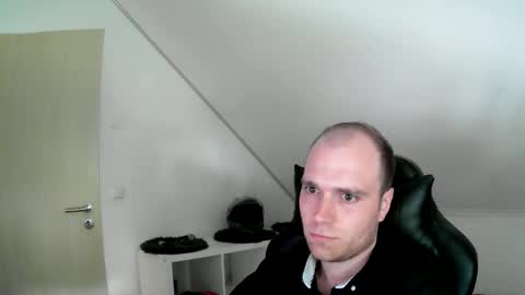 Snapshot of j_german783377 chatting on 8, 6, 2026 here4y online show from 8, 6, 2026