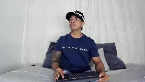 i am juan musiry independent model  online show from 24, 12, 2024