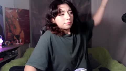 Snapshot of jaadee18 chatting on 12, 9, 2025 jade 18 online show from 12, 9, 2025