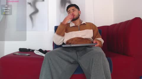    online show from 27, 3, 2026