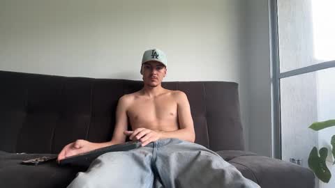 INDEPENDENT MODEL online show from 18, 10, 2025