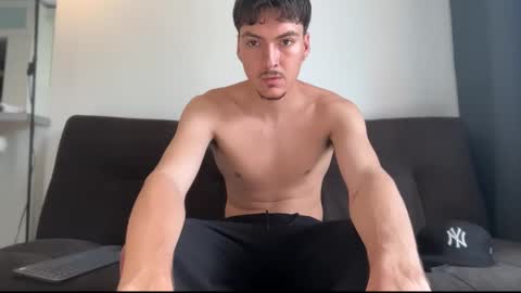 INDEPENDENT MODEL online show from 5, 1, 2026