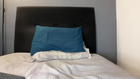 INDEPENDENT MODEL online show from 11, 3, 2026