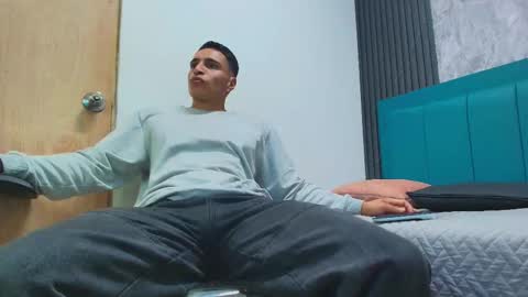 JACK PERGURTSON online show from 5, 1, 2026