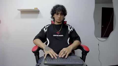 Jackes Taylor online show from 5, 11, 2025