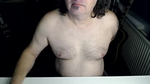 Jack independent model  online show from 21, 4, 2026