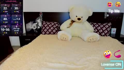 Snapshot of jacksallyevans chatting on 5, 5, 2026 sallyevans online show from 5, 5, 2026