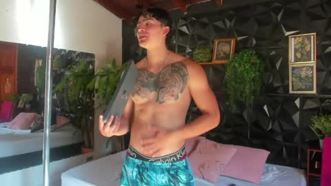 Snapshot of jackson_macleyn chatting on 4, 5, 2026 Jackson online show from 4, 5, 2026