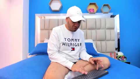 jacob_garcia_ online show from 15, 10, 2025