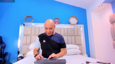 jacob_garcia_ online show from 20, 11, 2025