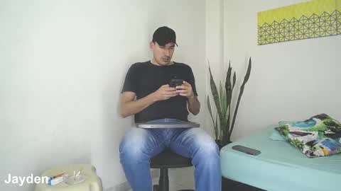 Jacob And Jayden online show from 7, 1, 2025
