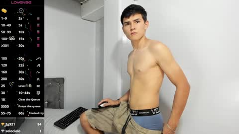 Snapshot of jacobb_lee chatting on 23, 12, 2024 Jacob Lee online show from 23, 12, 2024